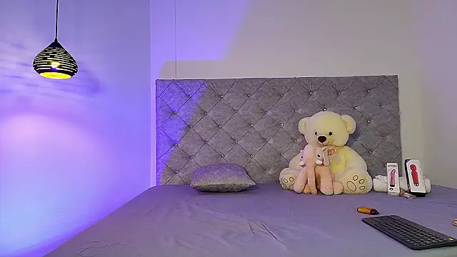 Samanta-Rose online show from 2, 3, 2026