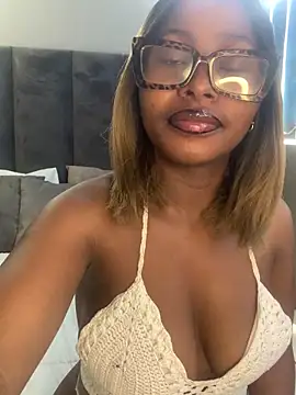 SexyLaylahx online show from 3, 2, 2026