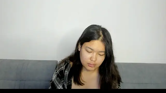 luna yum online show from 25, 2, 2026