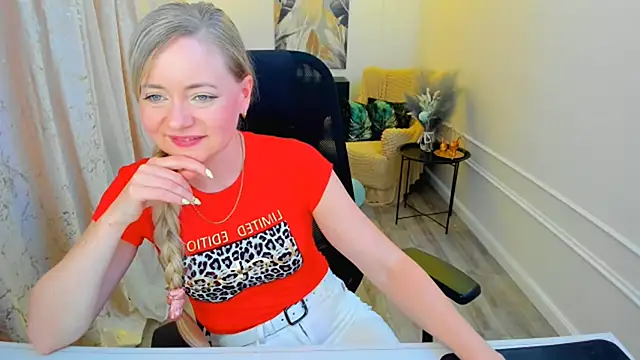 CharlotteKerti online show from 3, 6, 2026