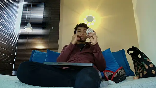 Damon Salvarote S online show from 25, 3, 2026