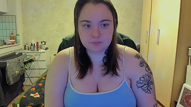 Snapshot of katya_idinax chatting on 13, 2, 2026 katya idinax online show from 13, 2, 2026