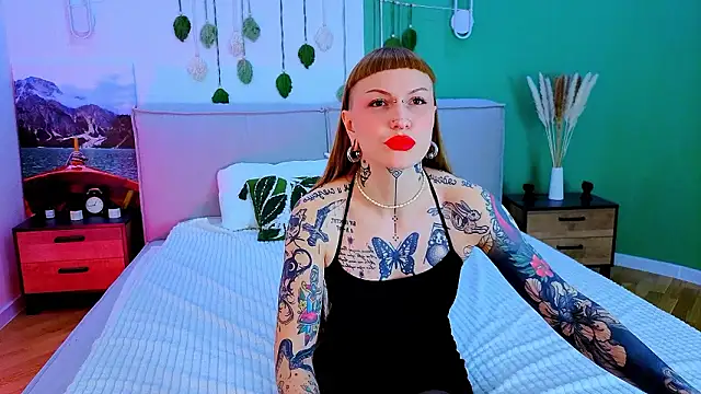 Snapshot of SugarSoot chatting on 5, 2, 2026 SugarSoot online show from 5, 2, 2026