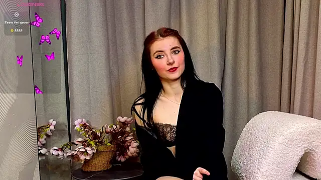 Snapshot of NicoleLuxe chatting on 24, 2, 2026 NicoleLuxe online show from 24, 2, 2026