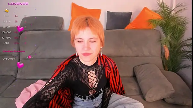 Snapshot of AutumnWhisper chatting on 2, 3, 2026 AutumnWhisper online show from 2, 3, 2026