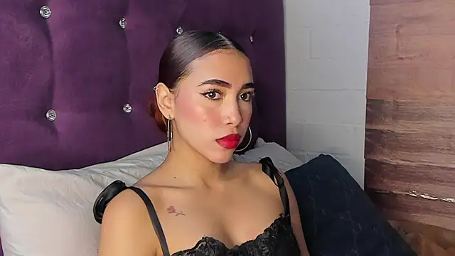 LiaHansson00 online show from 2, 7, 2026