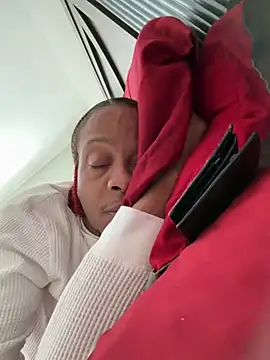 Suavea757 online show from 1, 2, 2026