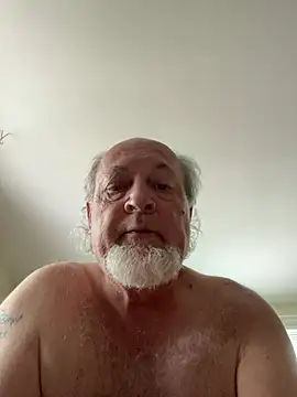 Snapshot of Skippy2420 chatting on 25, 6, 2026 Skippy2420 online show from 25, 6, 2026
