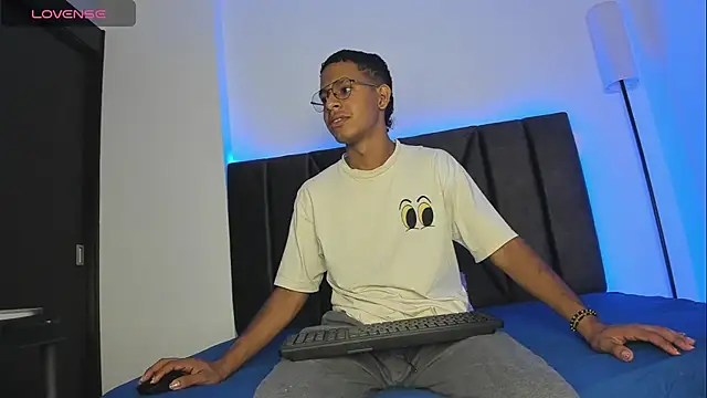 Snapshot of StellayDrake chatting on 20, 2, 2026 StellayDrake online show from 20, 2, 2026