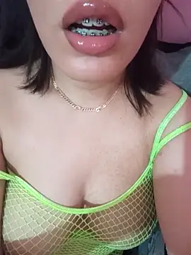 kamilia sexyy online show from 16, 4, 2026