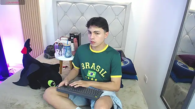 Samu Hott online show from 21, 4, 2026