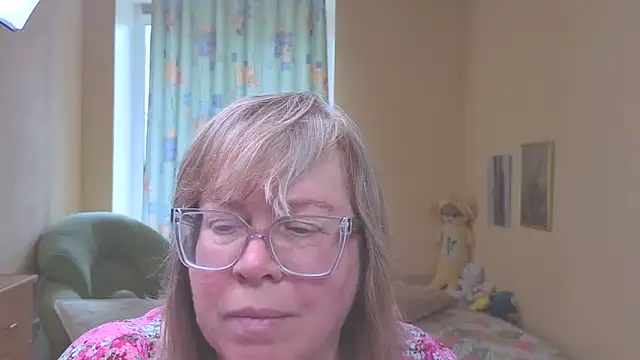 Snapshot of Emma_Eclipsee chatting on 17, 5, 2026 Emma Eclipsee online show from 17, 5, 2026