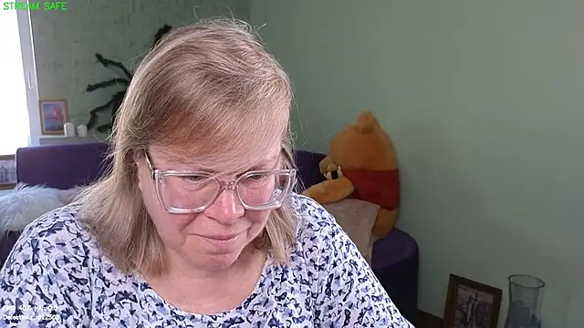 Snapshot of Emma_Eclipsee chatting on 21, 7, 2026 Emma Eclipsee online show from 21, 7, 2026
