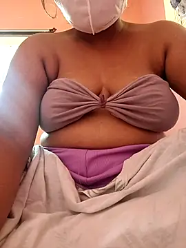 Snapshot of vyshali_vyshu chatting on 3, 3, 2026 vyshali vyshu online show from 3, 3, 2026