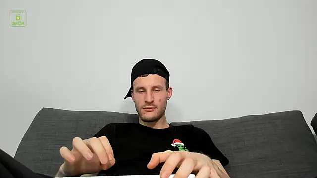 Snapshot of Deymond_Russo chatting on 15, 2, 2026 Deymond Russo online show from 15, 2, 2026