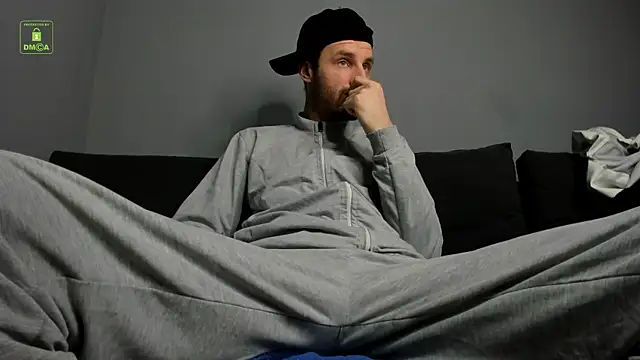 Snapshot of Deymond_Russo chatting on 1, 3, 2026 Deymond Russo online show from 1, 3, 2026