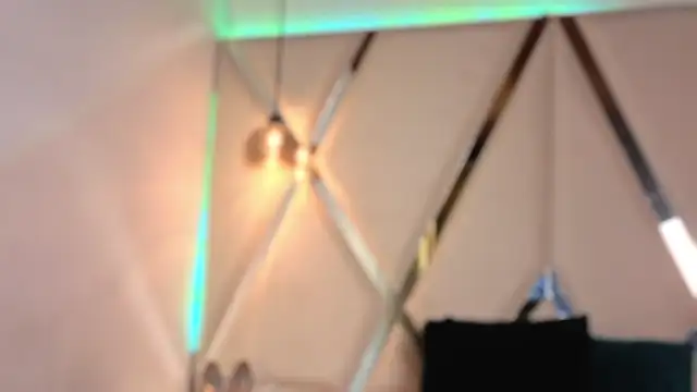 MeelFox online show from 19, 2, 2026