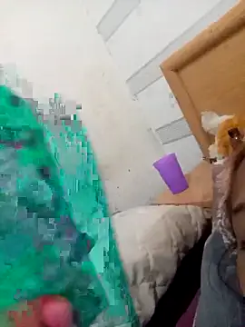 loveofpetitegirls34 online show from 9, 3, 2026