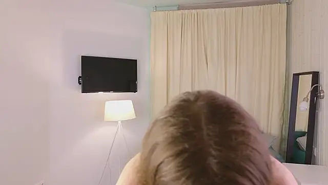 Snapshot of Bubble_Chloe chatting on 4, 2, 2026 Bubble Chloe online show from 4, 2, 2026