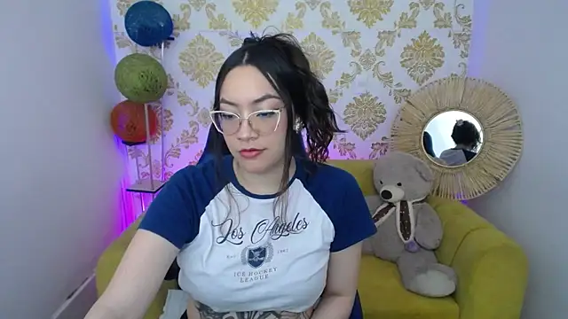 Snapshot of ALISS_M_ chatting on 17, 2, 2026 ALISS M online show from 17, 2, 2026