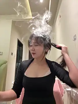 LXR77887 online show from 27, 4, 2026