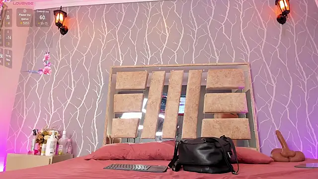 katherine sophia online show from 2, 4, 2026