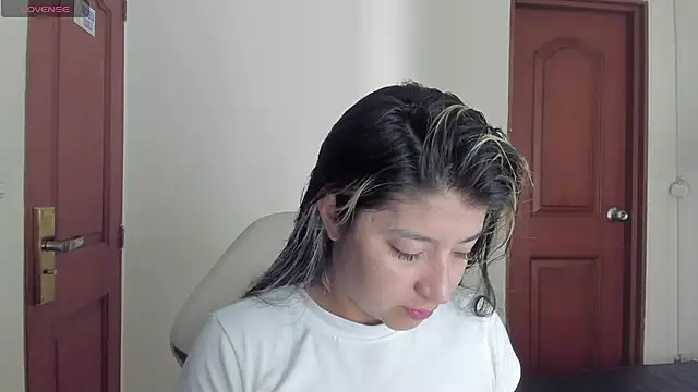 Dahiana Dmour  online show from 30, 5, 2026