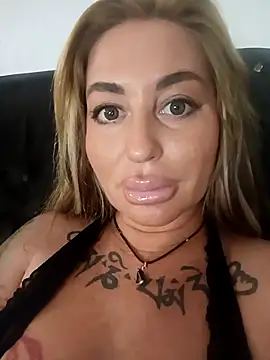 MiaMooly online show from 12, 10, 2025