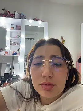 Arya    online show from 4, 2, 2026