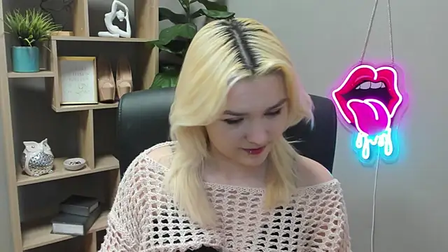 SweetLilyxo online show from 18, 3, 2026