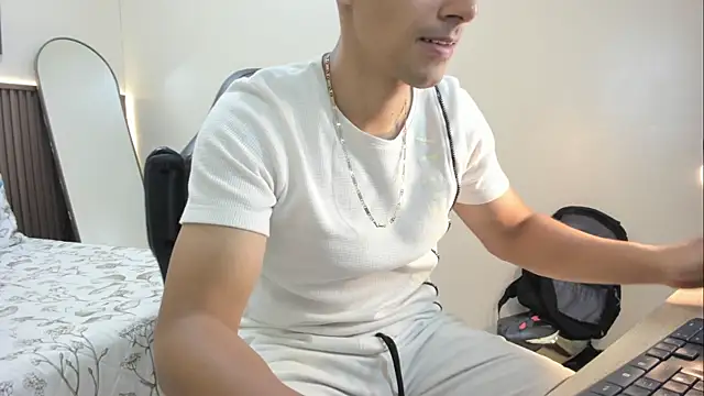 Mike Conors online show from 9, 4, 2026