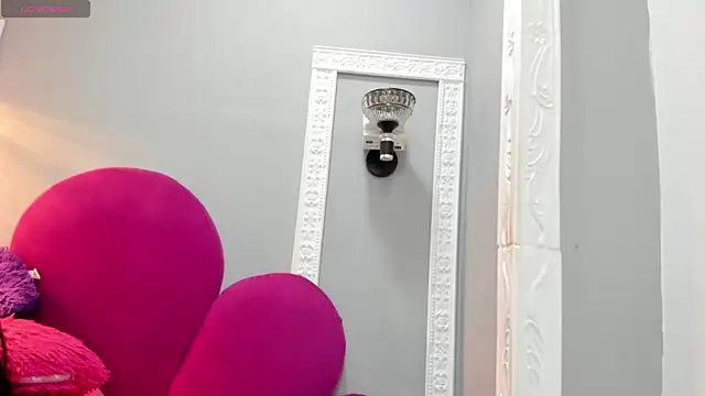 Snapshot of Raven_love chatting on 8, 7, 2026 Raven love online show from 8, 7, 2026