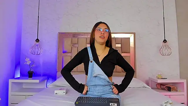 ChloeSteele online show from 10, 2, 2026