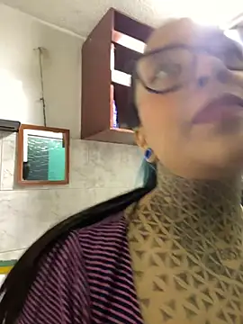 Annie Alicee online show from 16, 7, 2026