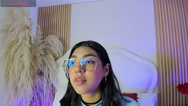 Snapshot of rebeca_taylor chatting on 28, 2, 2026 rebeca taylor online show from 28, 2, 2026