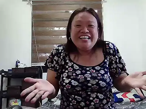 Snapshot of yummychubby29 chatting on 3, 2, 2026 yummychubby29 online show from 3, 2, 2026