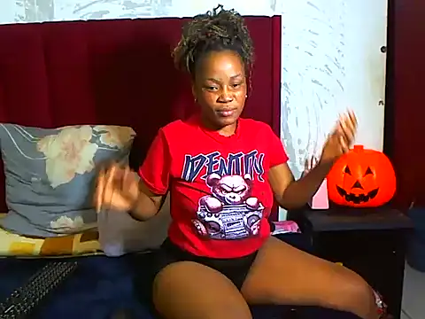 Snapshot of Lindabee34 chatting on 24, 2, 2026 Lindabee34 online show from 24, 2, 2026