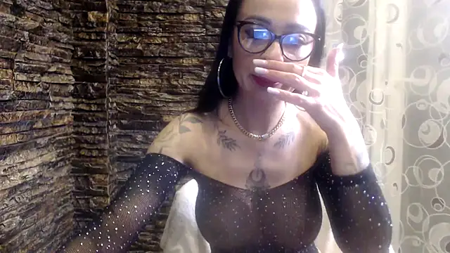 BrianaBloom online show from 19, 4, 2026