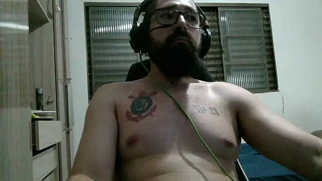 Redlovecouple online show from 26, 2, 2026