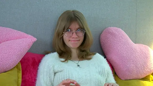 MilaMaelis online show from 7, 3, 2026