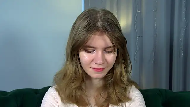 MilaMaelis online show from 12, 4, 2026