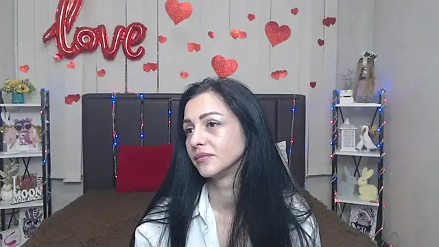 EvaClarkk online show from 17, 5, 2026