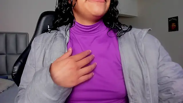 Julieta Parker online show from 18, 4, 2026