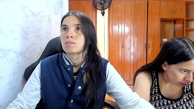 Emily and Soffy online show from 12, 3, 2026