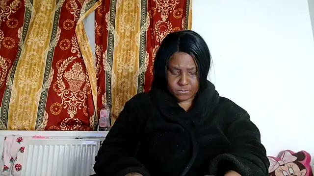 CurvySashia online show from 5, 3, 2026