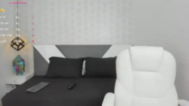 Mia rivers   online show from 4, 2, 2026