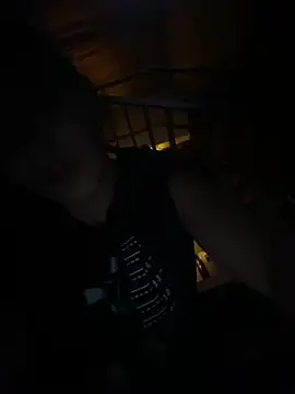 Mia rivers   online show from 14, 4, 2026