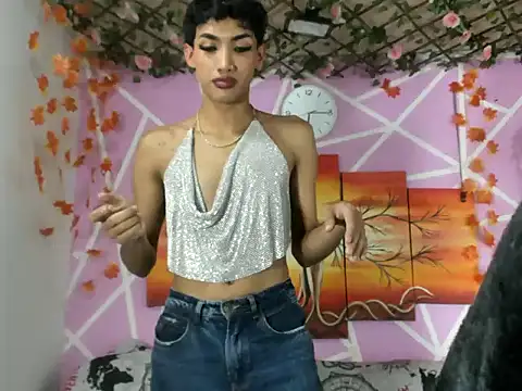 Snover hot2006 online show from 8, 2, 2026