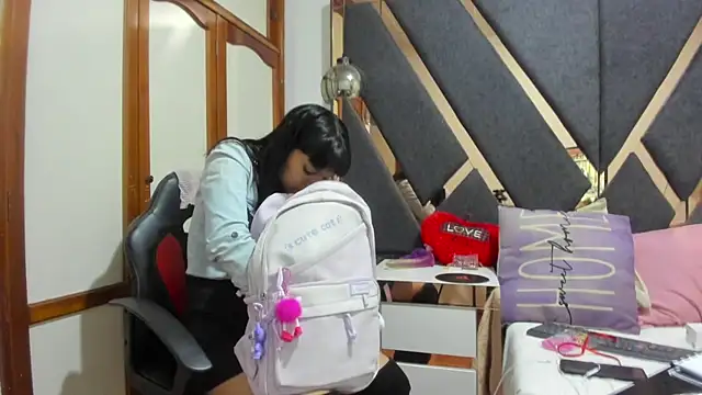 Maggyx online show from 10, 3, 2026