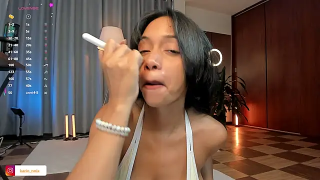 Snapshot of karinnixx chatting on 18, 7, 2026 karinnixx online show from 18, 7, 2026